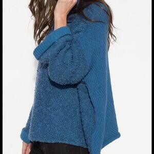Free People Pullover Medium